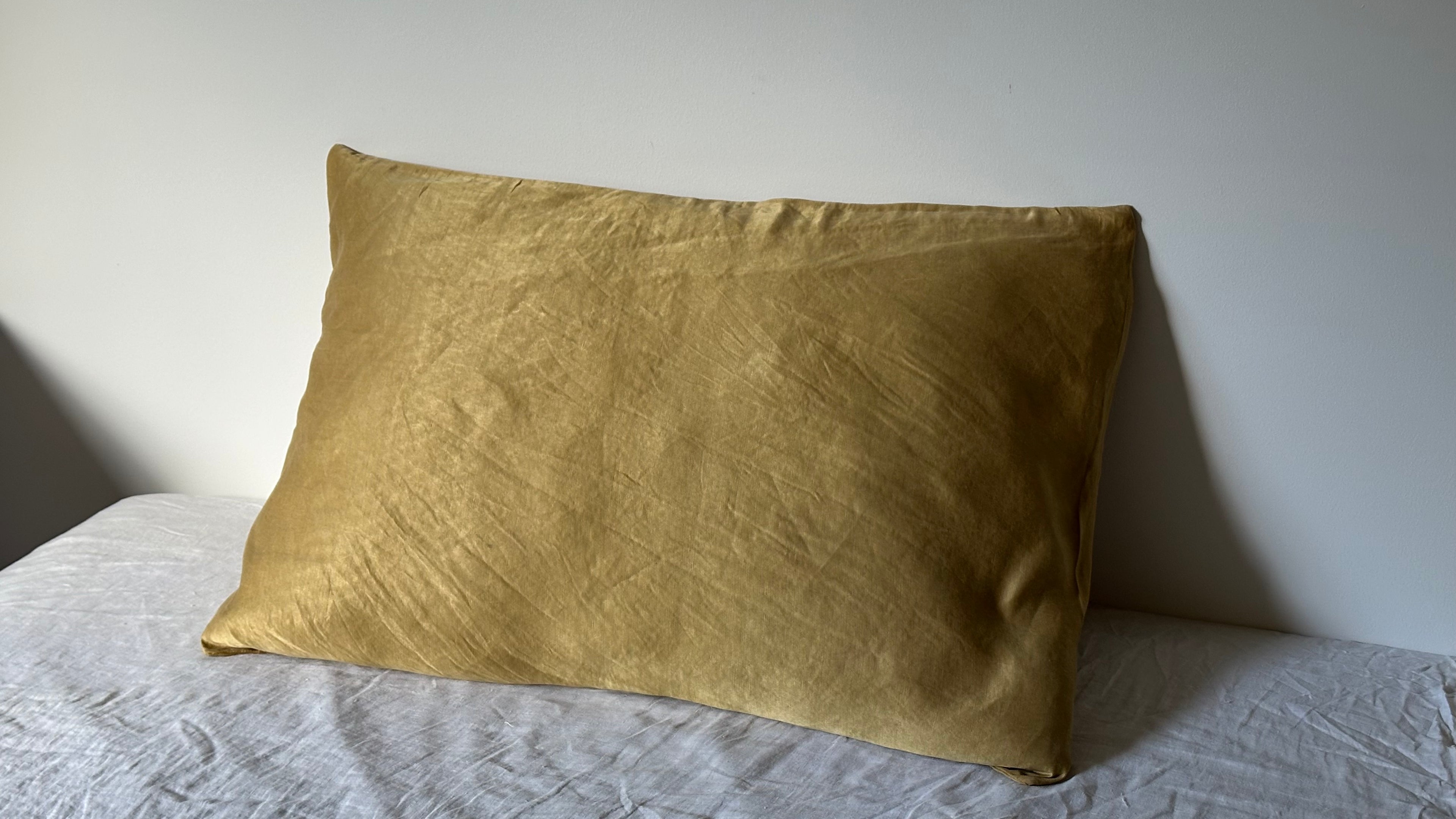 Silk Pillowcase - Gold