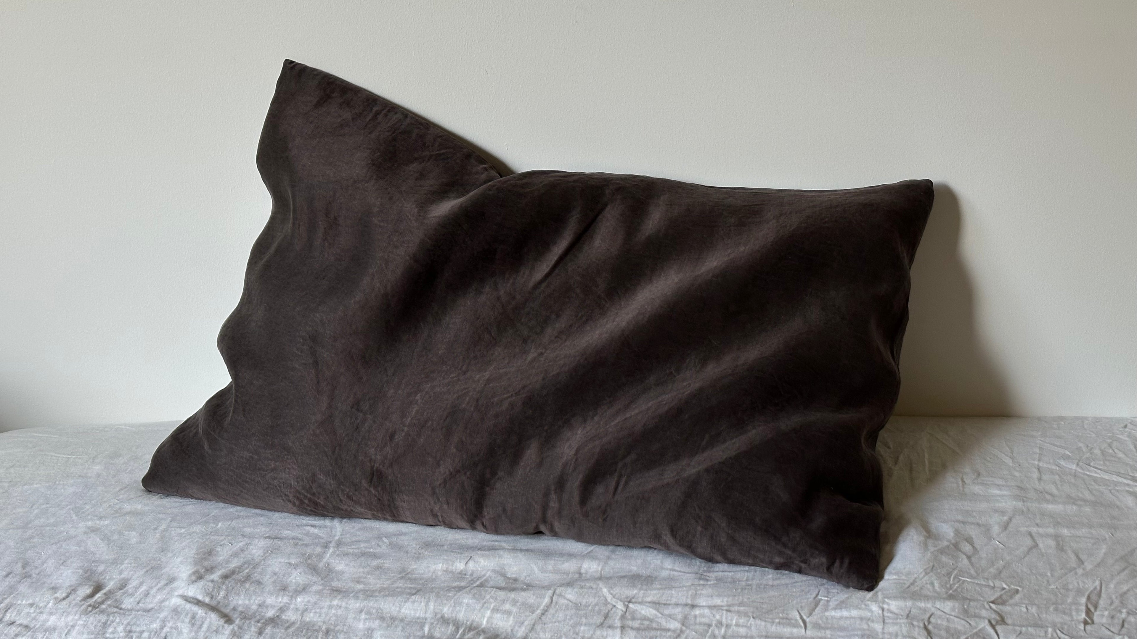 Silk Pillowcase - Chocolate